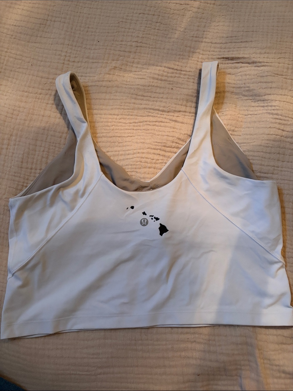 lululemon align v-neckWhite Sports Bra with Black Hawaii Graphic